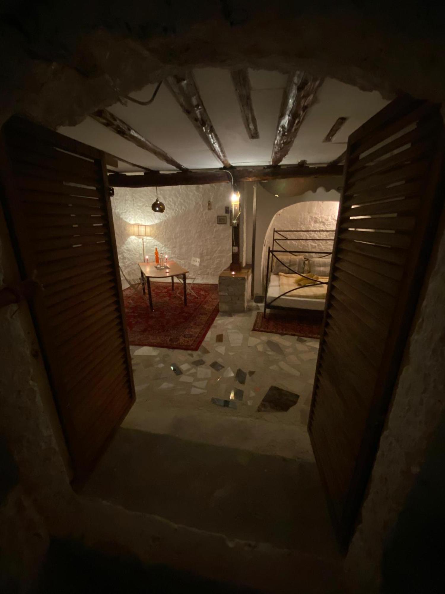 Hostel Shotgun